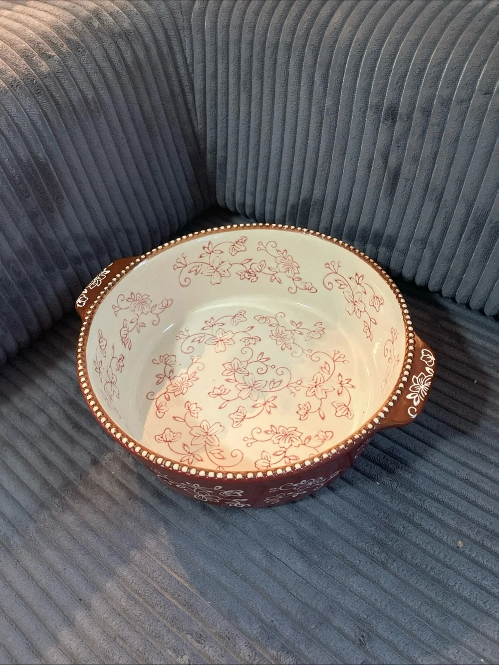 Temp-Tations Floral Lace 2qt Casserole Dish Cranberry Red/White Stoneware